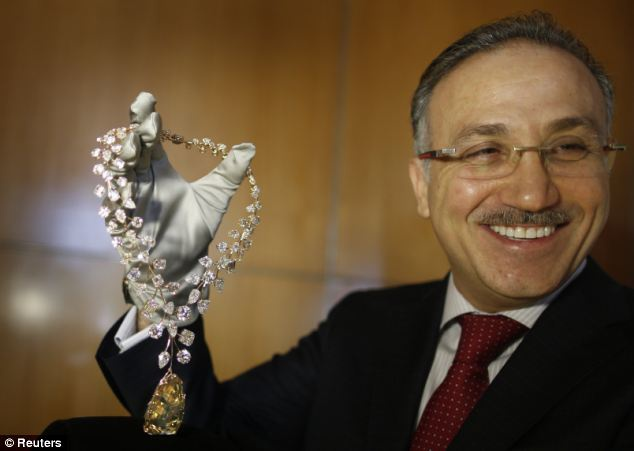 Sau nhiều lần mua bán, viên kim cương cuối cùng được công nhận về giá trị và trở thành phần của sợi dây chuyền L'Incomparable trị giá 55 triệu USD. Viên kim cương này được chế tác và trưng bày tại học viện Smithsonian ở Washington.