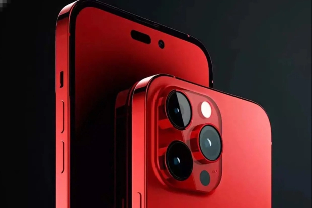 iPhone 15 Pro vẫn giữ cảm biến 48 MP cho camera chính và 12 MP cho camera trước. Tuy nhiên, điểm mạnh là sở hữu một camera siêu rộng mới, cho phép chụp ảnh toàn cảnh ấn tượng hơn so với dòng tiền nhiệm.