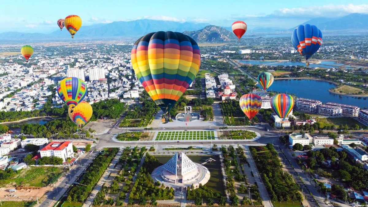 Ron rang Tuan le Van hoa – Du lich Ninh Thuan 2025