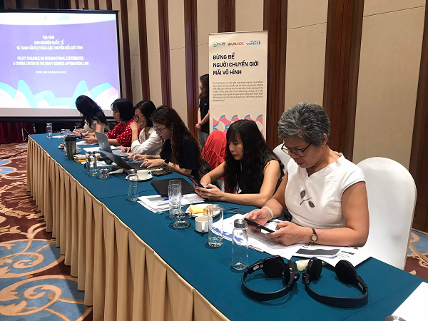 Theo Bộ Y Tế, ước tính có khoảng 480.000 người chuyển giới tại Việt Nam. Do các định kiến trong xã hội, người chuyển giới thường phải đối mặt với sự kỳ thị và phân biệt đối xử trong cuộc sống hàng ngày trên nhiều phương diện, như khi thực hiện các thủ tục y tế, hành chính hay xin việc. Điều này đòi hỏi sự nâng cao nhận thức của cộng đồng cũng như các khung pháp lý hiệu quả để đảm bảo quyền của người chuyển giới tại Việt Nam.