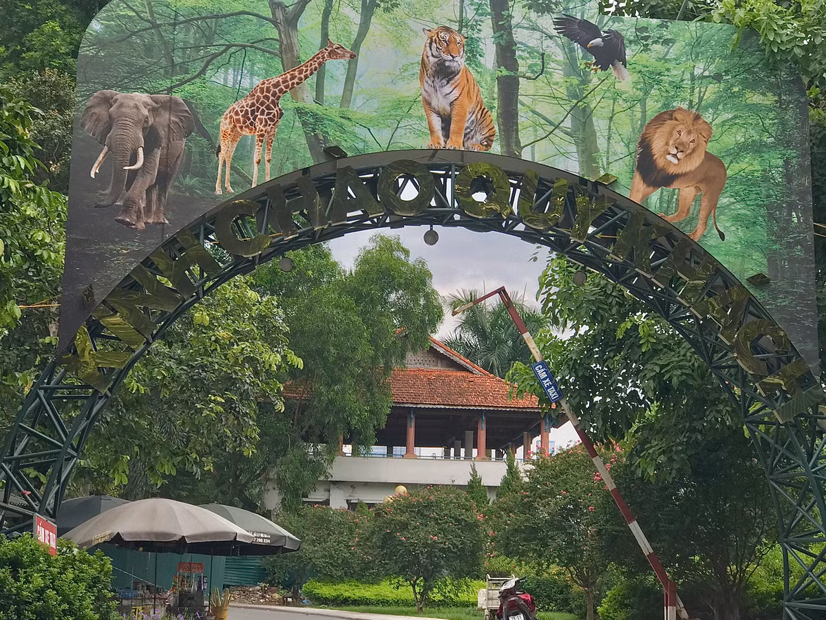 Toan canh 3 cong vien lon o Ha Noi truoc ngay duoc cai tao