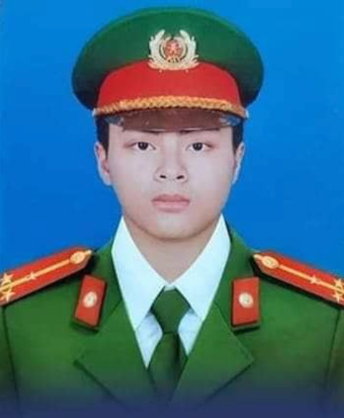 Đại tướng Tô Lâm, ủy viên Bộ Chính trị, bộ trưởng Bộ Công an đã quyết định truy thăng cấp bậc hàm từ trung úy lên thượng úy đối với chiến sĩ Đỗ Đức Việt vì đã dũng cảm hy sinh khi đang làm nhiệm vụ.