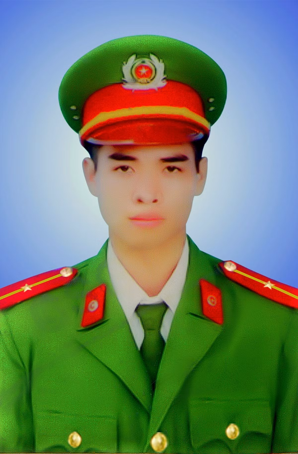  Thiếu úy Bùi Minh Quý, đội Cảnh sát PCCC và cứu nạn cứu hộ huyện An Khê, Công an tỉnh Gia Lai đã hy sinh trong lúc cứu người bị nước lũ tại thủy điện An Khê-Ka Nak cô lập chiều 3/3/2018. Giám đốc Công an tỉnh Gia Lai đã thăng quân hàm Thiếu úy cho thượng sĩ Bùi Minh Quý vì đã hy sinh trong lúc làm nhiệm vụ.