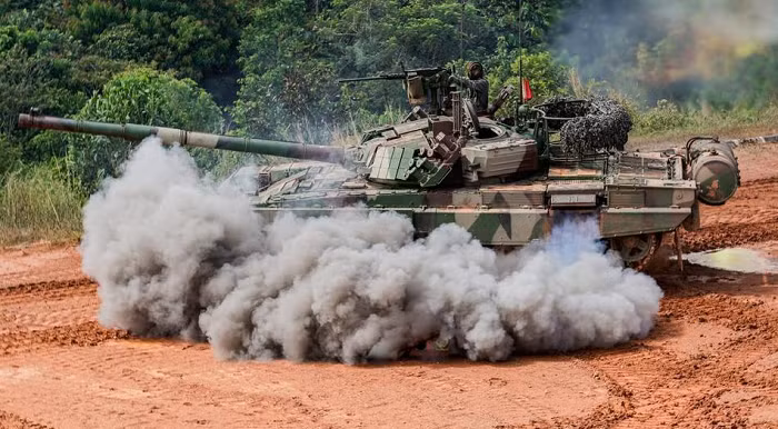 Ra đời vào năm 1991 - ngay sau khi Liên Xô tan rã, PT-91 Twardy đã chứng tỏ được khả năng tự lực của ngành công nghiệp quốc phòng Ba Lan cũng như cách giúp xe tăng T-72M1 nói riêng và dòng xe tăng T-72 nói chung tiến vào thế kỷ 21.