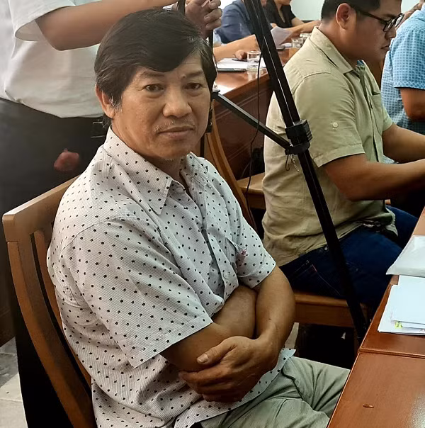 Ngày 26/7, ông Hồ Quang Hùng, cha nạn nhân gửi đơn khiếu nại đến cơ quan chức năng về tai nạn và kết quả đo nồng độ cồn trong máu của con gái. (Ảnh: Thanh niên)