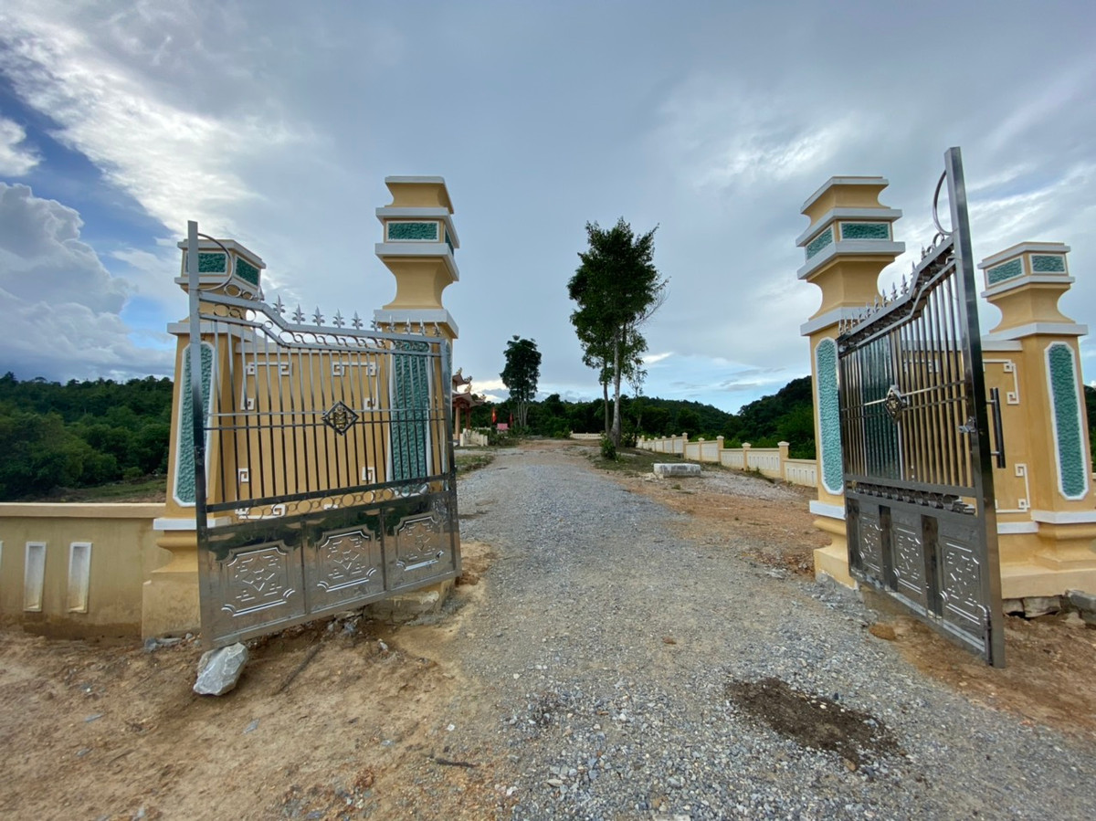 Quảng Bình: Dấu hiệu kém chất lượng tại công trình di tích lịch sử trận địa pháo Bắc Ka Tang - Hình 2 Quang Binh: Dau hieu kem chat luong tai cong trinh di tich lich su tran dia phao Bac Ka Tang-Hinh-2