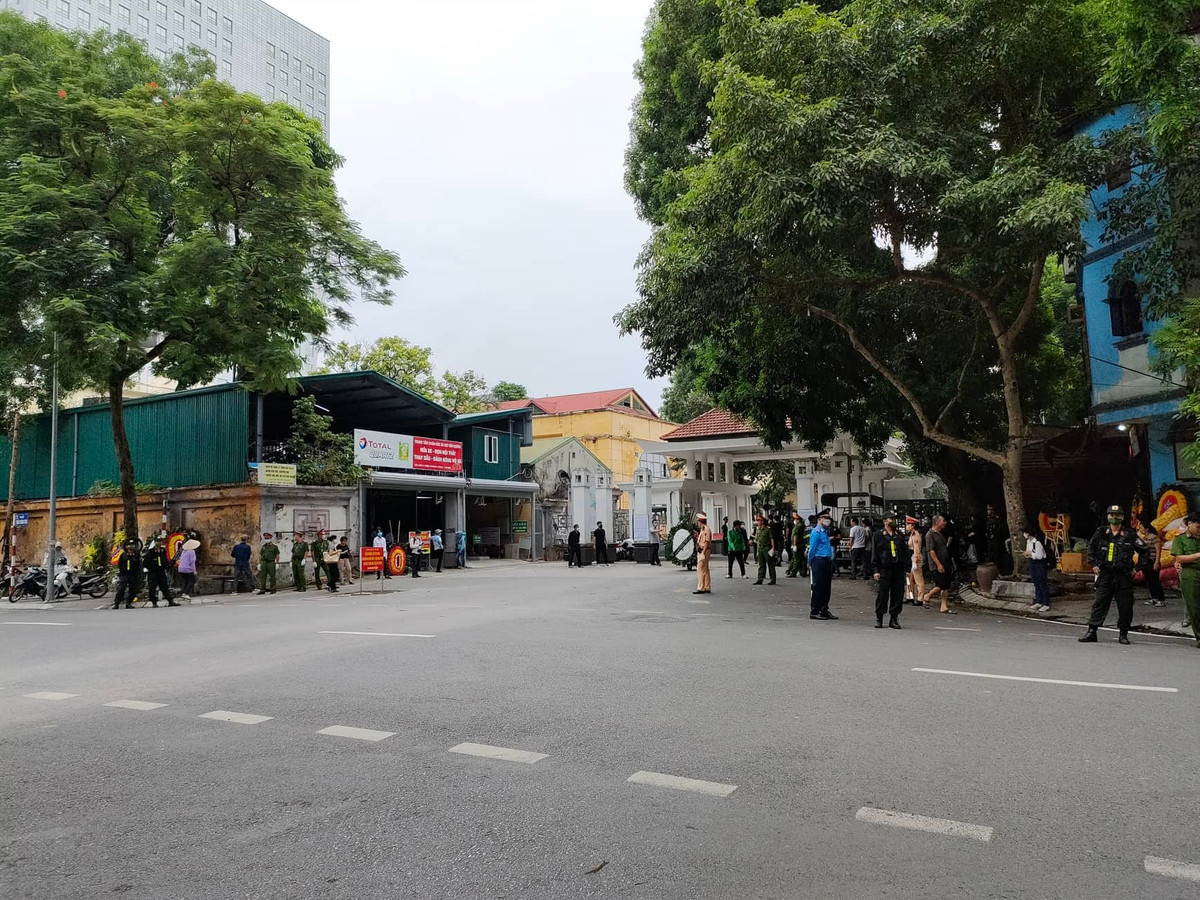 Trong các ngày 6/8, 7/8 và 9/8, tro cốt của 3 liệt sĩ sẽ được đưa về nơi an nghỉ cuối cùng tại Nghĩa trang Liệt sĩ TP Hà Nội (phường Tây Tựu, quận Bắc Từ Liêm, TP Hà Nội).