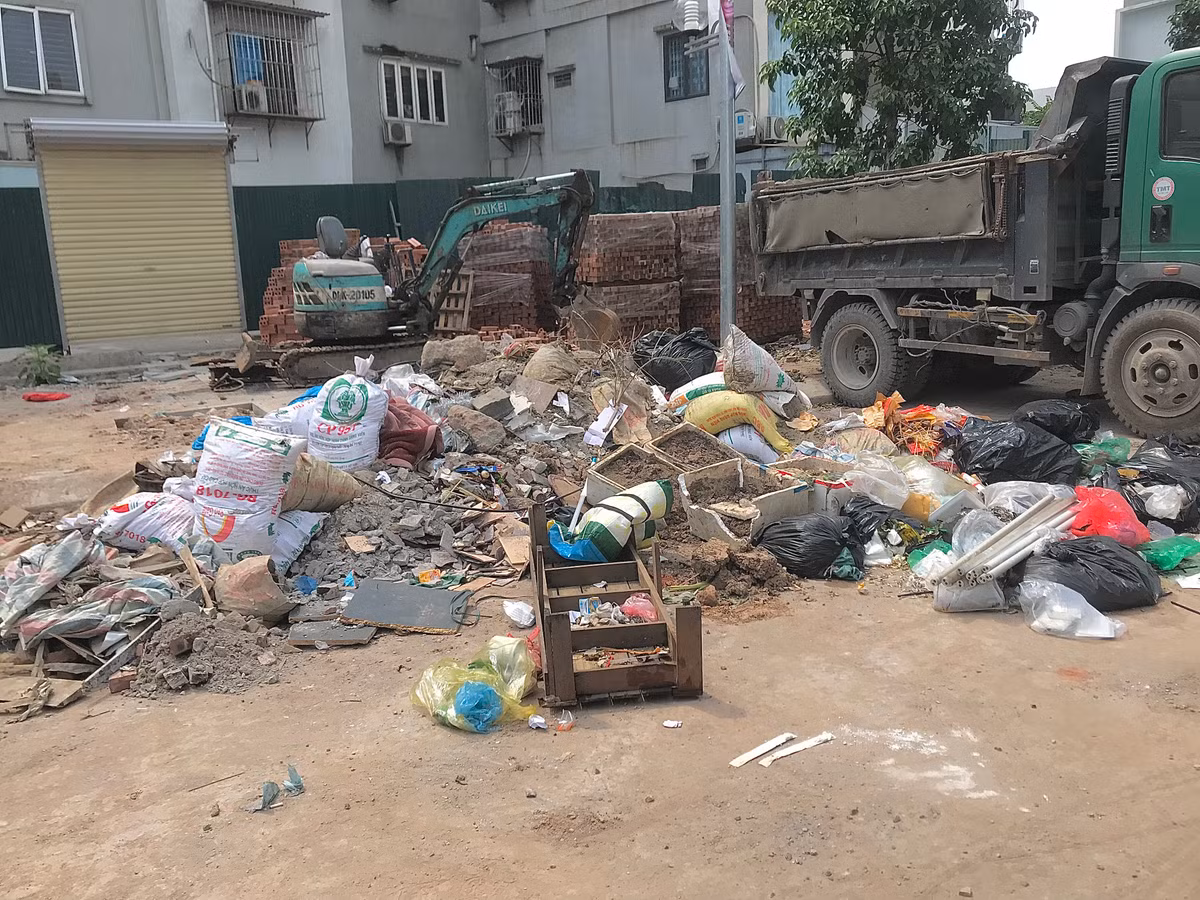 Đủ mọi rác thải không được phân loại.