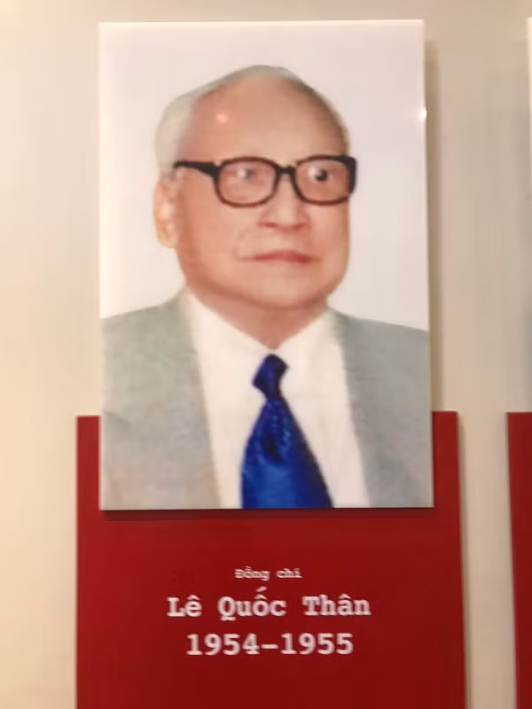 Đồng chí Lê Quốc Thân (Nguyễn Văn Thanh) sinh năm 1919. Quê quán: Kim Bình, Kim Bảng, Hà Nam (địa danh hiện nay là Kim Bình, Phủ Lý, Hà Nam). Chức vụ: Giám đốc Khu Công an, Sở Công an Hà Nội từ năm 1954 – 1956, sau là Thứ trưởng Bộ Nội vụ, Trưởng ban Nội chính Trung ương