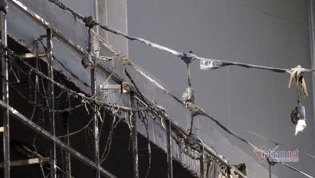 Cong an Nghe An thong tin them ve nguyen nhan chay phong tra, 6 nguoi tu vong