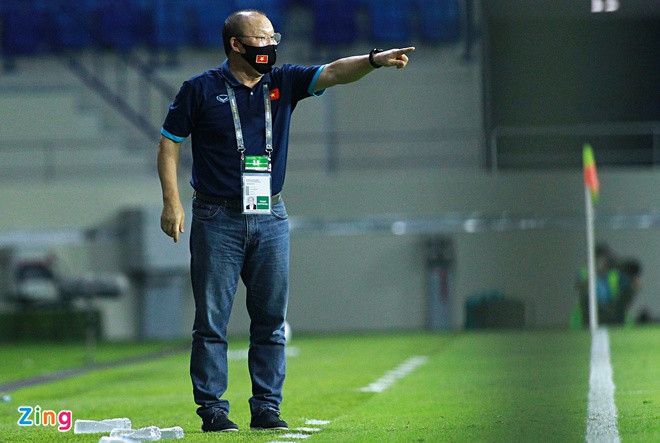 HLV Park len tieng ve hop dong voi tuyen Viet Nam-Hinh-2