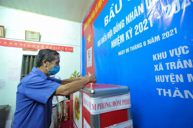 Me Linh: Can canh nguoi dan di bo phieu lai sau khi co vi pham-Hinh-12