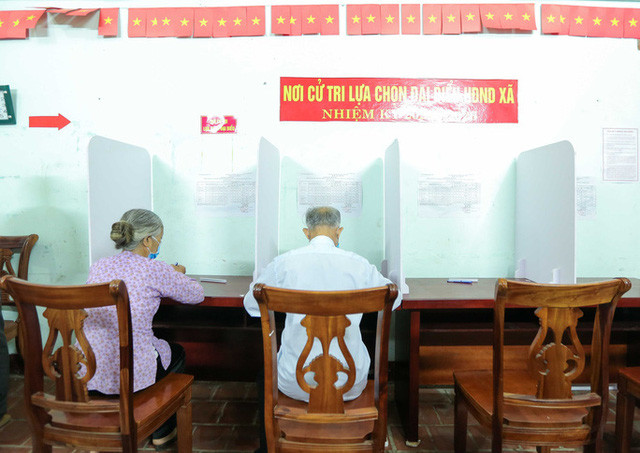 Me Linh: Can canh nguoi dan di bo phieu lai sau khi co vi pham-Hinh-11