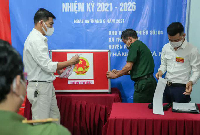 Me Linh: Can canh nguoi dan di bo phieu lai sau khi co vi pham-Hinh-8