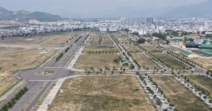 Thanh tra cac du an BT san bay Nha Trang: Tap doan Phuc Son sai pham “khung” sao?