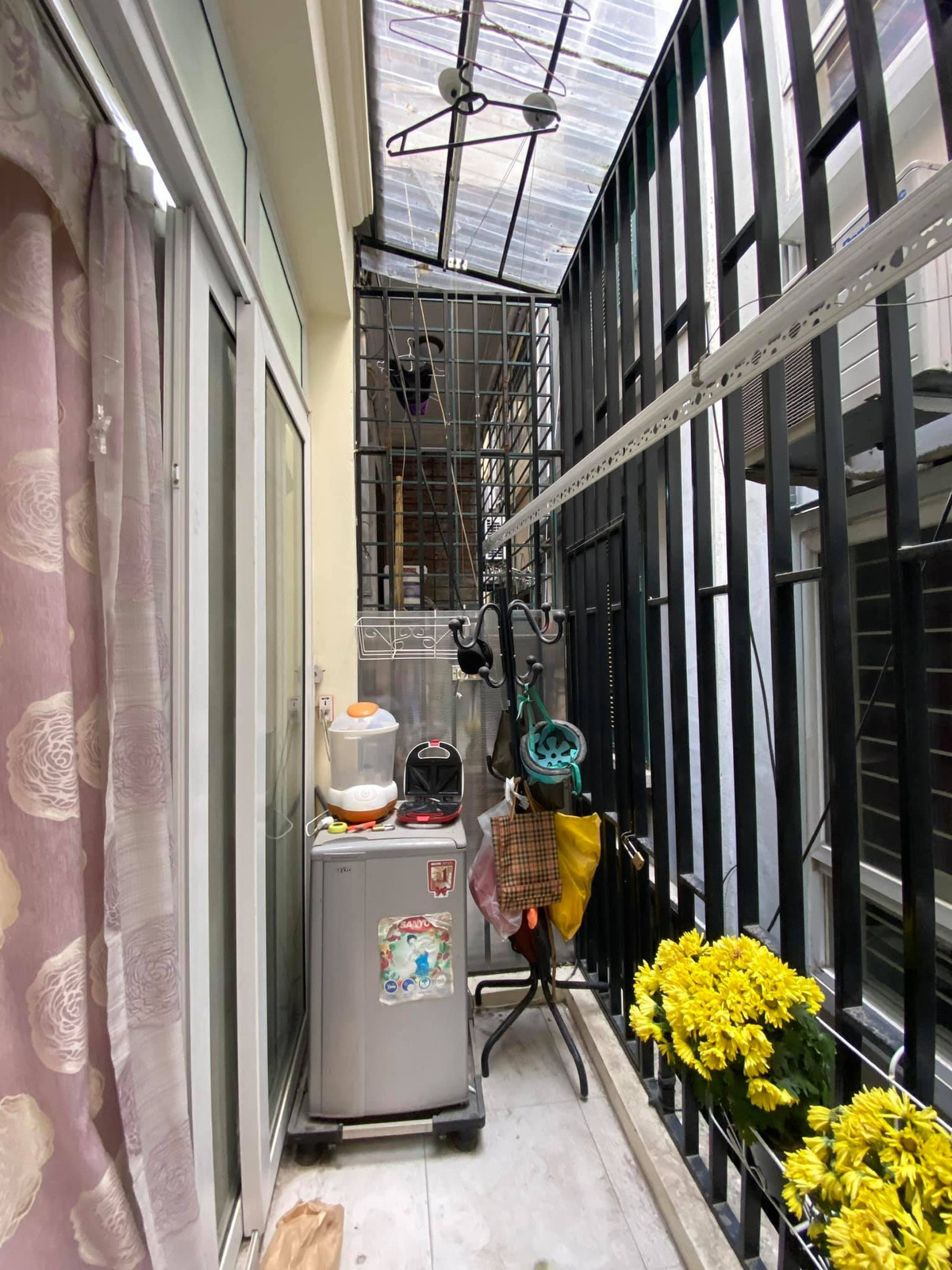 Nha pho nhech nhac thap nien 90 ‘bien hinh’ day kinh ngac sau cai tao-Hinh-13