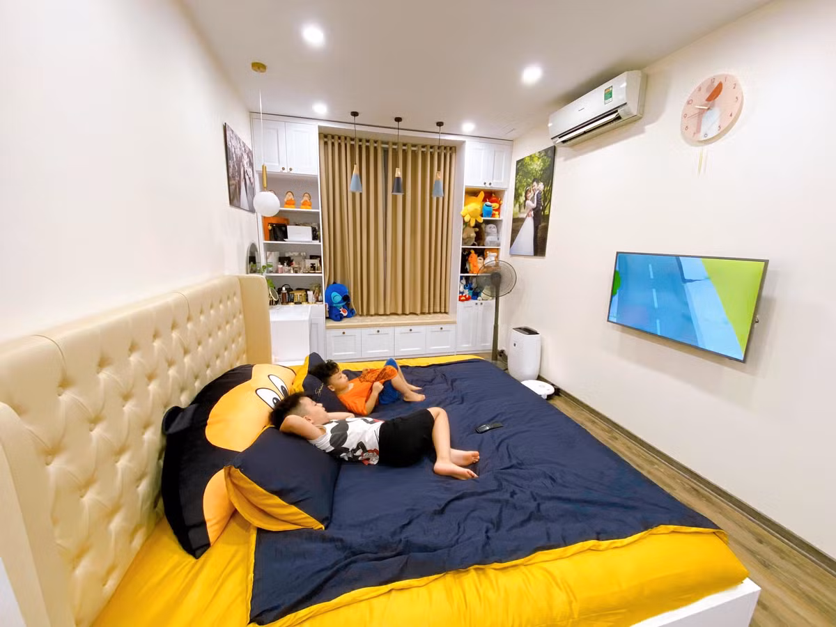 Nha pho nhech nhac thap nien 90 ‘bien hinh’ day kinh ngac sau cai tao-Hinh-8