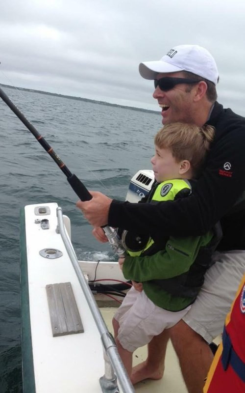 Be 6 tuoi cau duoc ca map trang dai hon 3m-Hinh-2