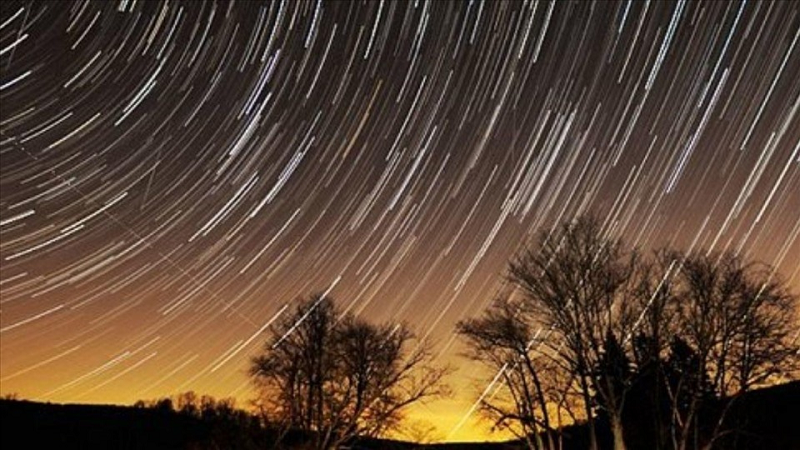 Năm nay thời điểm mưa sao băng Geminids đạt cực đại trùng với thời kỳ trăng khuyết cuối tháng. Mặt trăng có thể ảnh hưởng một chút đến việc quan sát.