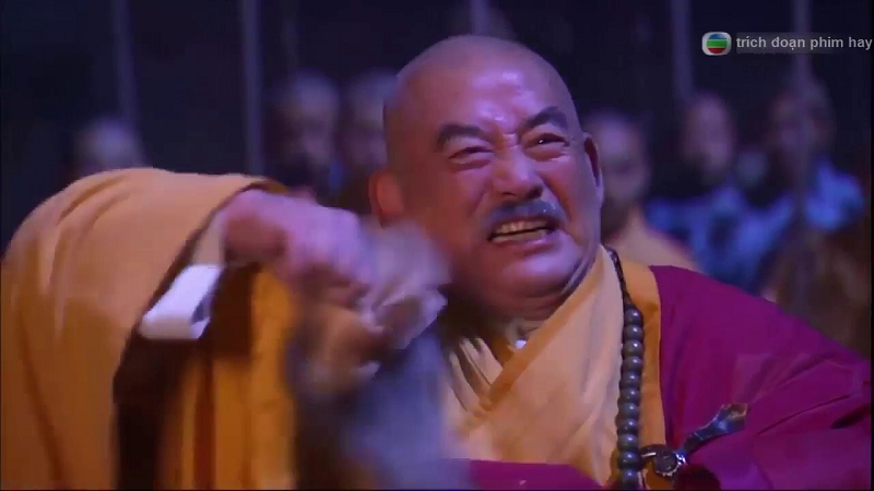 Trong suốt 30 năm, một tay Thành Côn đã gây ra thảm cảnh máu chảy đầu rơi khắp nơi, xứng đáng được xem là nhân vật gây nhiều tội ác nhất trong giới phản diện của Kim Dung.