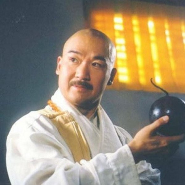 Ngoài ra Thành Côn còn châm ngòi cho cuộc chiến giữa Minh Giáo và võ lâm Trung Nguyên.