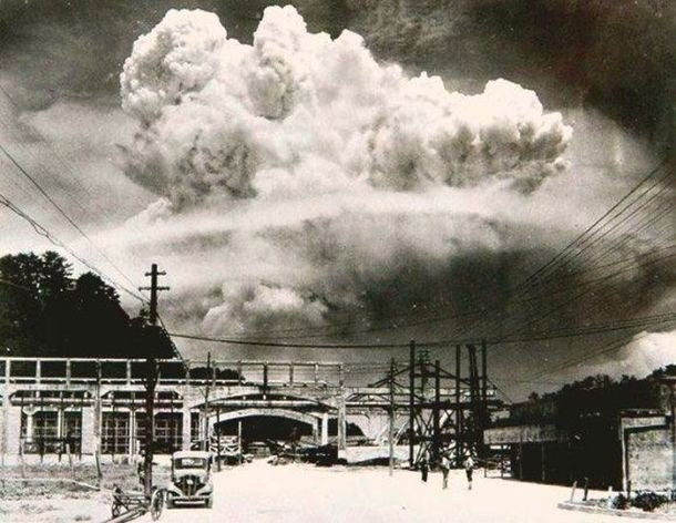 Nagasaki chỉ một vài phút sau khi vụ đánh bom năm 1945. Đây là một khoảnh khắc lịch sử ít ai biết đã được ghi lại.