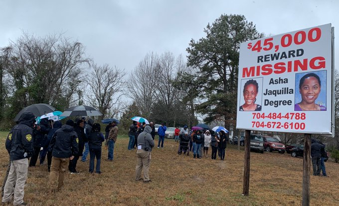 Tuy nhiên, niềm vui mãi mãi không bao giờ trọn vẹn khi bố mẹ Asha tá hoả phát hiện con gái không ở trên giường. Asha cùng phòng với em trai, nhưng cậu bé cũng không hề biết chuyện gì xảy ra.