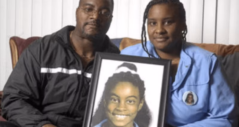 Cậu bé khẳng định rằng có nghe thấy tiếng động vào lúc nửa đêm nhưng nghĩ rằng chị mình đi vệ sinh hoặc xoay người vì chứng khó ngủ.