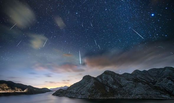 Tuy đây chỉ là một trận mưa sao băng nhỏ so với Geminids rực rỡ hồi giữa tháng 12 nhưng nó rơi vào thời điểm thuận lợi để quan sát.