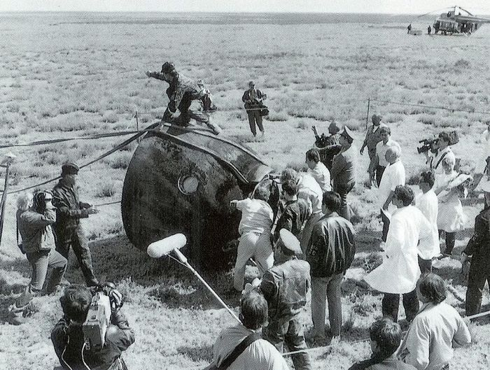 Vị trí của các thi thể trong module hạ cánh cũng cho thấy Dobrovolski và Patsayev đã cố gắng đóng van, nhưng không thể phản ứng đủ nhanh.