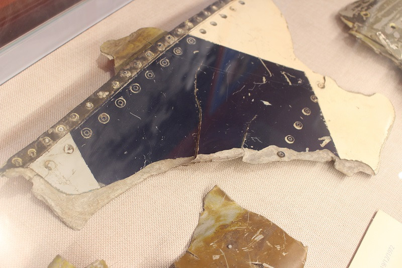 Mảnh xác máy báy bị quân và dân Hà Nội bắn rơi đêm ngày 18, rạng sáng ngày 19/12/1972.