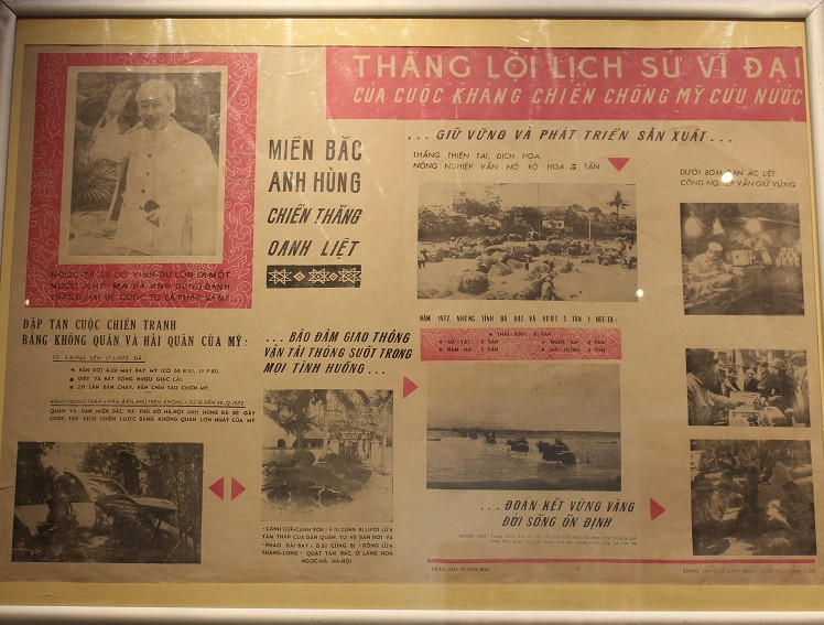 Tranh cổ động do Xưởng tranh cổ động Trung ương phát hành năm 1972.