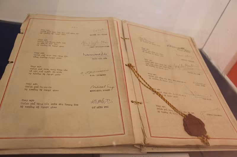 Văn bản hiệp định của Phái đoàn ngoại giao Việt Nam Dân chủ Cộng hòa dùng trong Hội nghị Paris, 01/1973.