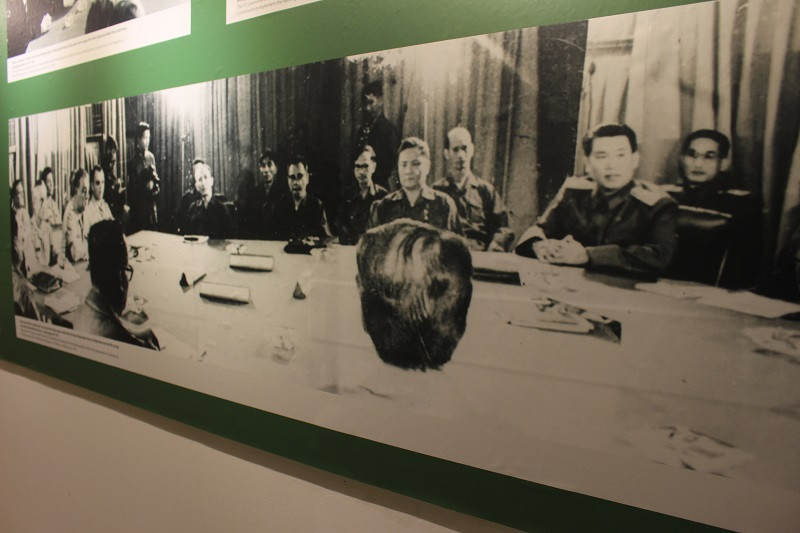 Khai mạc phiên họp đầu tiên của Uỷ ban liên hiệp quân sự bốn bên thi hành hiệp định Paris về Việt Nam tại Phi Long, sân bay Tân Sơn Nhất (Sài Gòn), 10 giờ ngày 02/02/1973.