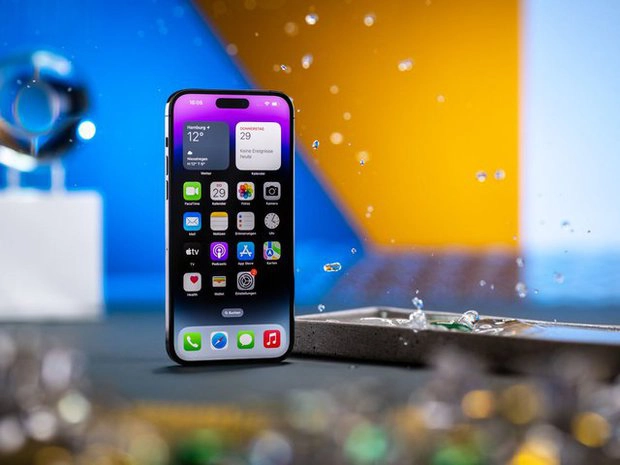 Trong năm nay, Apple đã phân biệt chip xử lý giữa iPhone 14 Pro và iPhone 14 tiêu chuẩn. Chiến lược này có thể được áp dụng trong năm 2023, khi iPhone 15 và 15 Plus sẽ dùng chip A16 Bionic. Ảnh: 9to5Mac.