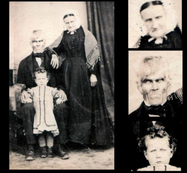  Bức ảnh chụp gia đình với những khuôn mặt vô hồn khiến bạn liên tưởng đến một bộ phim kinh dị