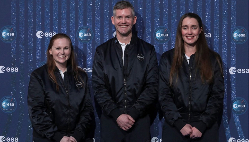 Theo ESA, McFall cùng với 5 phi hành gia chuyên nghiệp và 11 thành viên dự bị sẽ được đào tạo khóa học cơ bản kéo dài 12 tháng tại Trung tâm Phi hành gia châu Âu ở Cologne (Đức) vào mùa Xuân năm 2023.