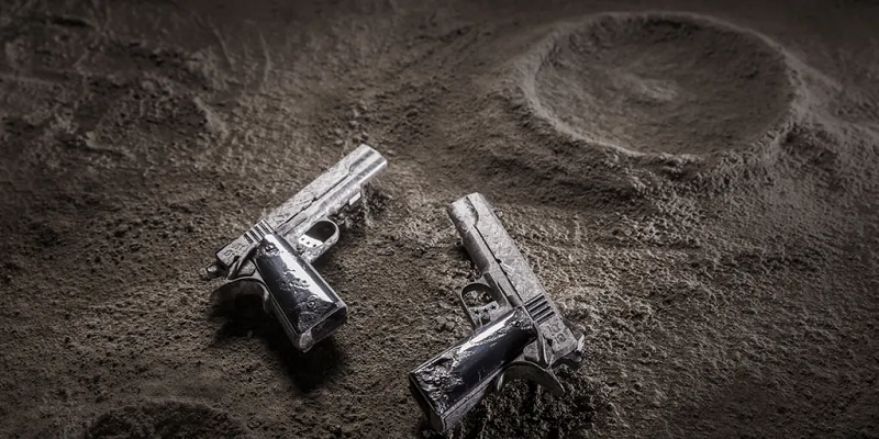 Rob Bianchin so sánh việc cắt thiên thạch như cắt một viên kim cương quý hiếm. Dư luận cho rằng người có khả năng tài chính để mua thứ "đồ chơi" này chỉ có thể là hai tỉ phú Warren Buffett và Bill Gates, nhưng chúng có cần thiết cho họ hay không thì lại là chuyện khác.