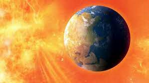 Bão địa từ là sự phản ứng đối với những dị thường do Mặt trời biểu hiện. Tác động dễ nhận biết nhất của bão địa từ là việc các hệ thống công nghệ phụ thuộc nhiều vào tín hiệu như cơ sở hạ tầng Internet và hệ thống định vị bị phá vỡ hay việc các lưới điện bị xáo trộn.