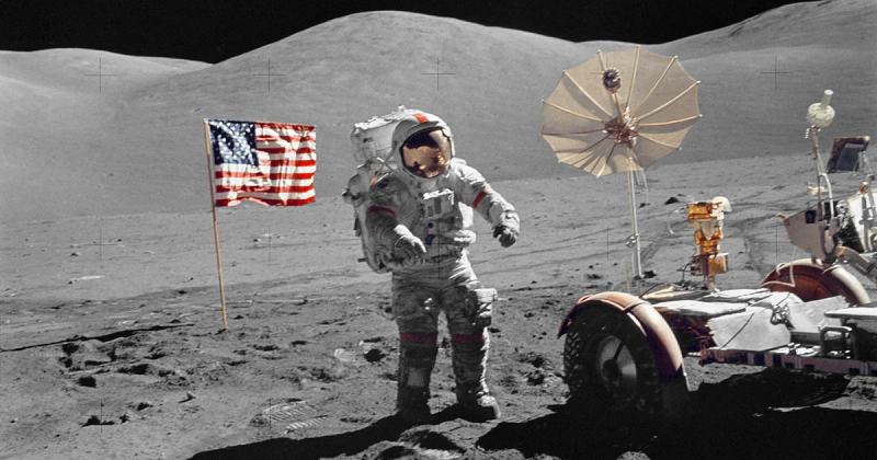 Nhiều phi hành gia chia sẻ rằng góc nhìn từ không gian đã khiến họ thay đổi nhận thức với mong muốn bảo vệ Trái Đất và bầu khí quyển mỏng manh. Sự thay đổi nhận thức này được gọi với tên “hiệu ứng toàn cảnh”.