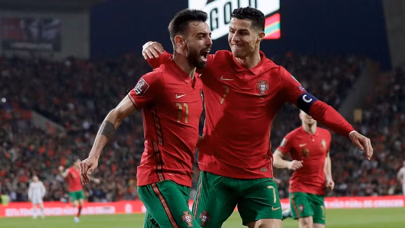 Trên lý thuyết, Hàn Quốc nếu thắng Bồ Đào Nha với 2 bàn thắng trở nên và trong trận đấu cùng giờ Ghana và Uruguay chia điểm thì đội bóng châu Á sẽ giành quyền đi tiếp.