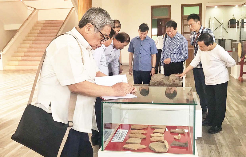 Ngoài giá trị lịch sử của vùng đất Tây Sơn thượng đạo chứa đựng nhiều trầm tích văn hóa, lịch sử có giá trị, giờ đây thị xã An Khê sẽ được biết đến nhiều hơn bởi quần thể di tích cấp quốc gia Rộc Tưng - Gò Đá.