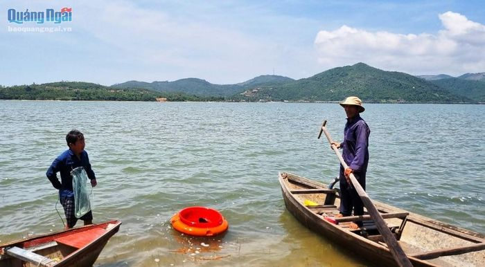 Từ khu mộ chum Sa Huỳnh, qua các đợt khai quật, các nhà khảo cổ đã liên tục phát hiện các dấu vết của một nền văn hóa thời tiền sử. (Ảnh: Báo Quảng Ngãi).