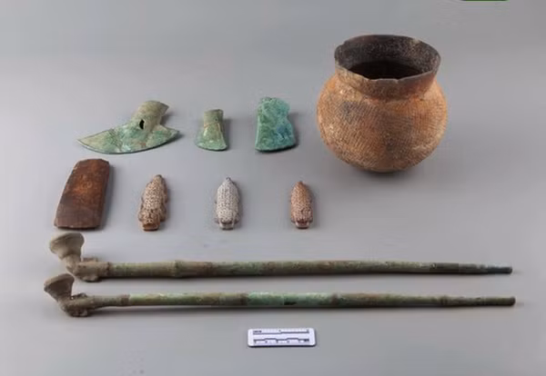 Sau khi tiếp nhận thông tin, Đại sứ quán Việt Nam tại Mỹ đã gửi Bộ Văn hóa, Thể thao và Du lịch thông báo về việc Cục Điều tra Liên bang Mỹ (FBI) đề nghị trao trả một số cổ vật được xác định là có nguồn gốc Việt Nam.