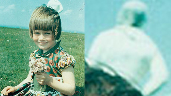 Khi ấy, ông Templeton khẳng định không có ai khác phía sau con gái khi chụp bức ảnh này.