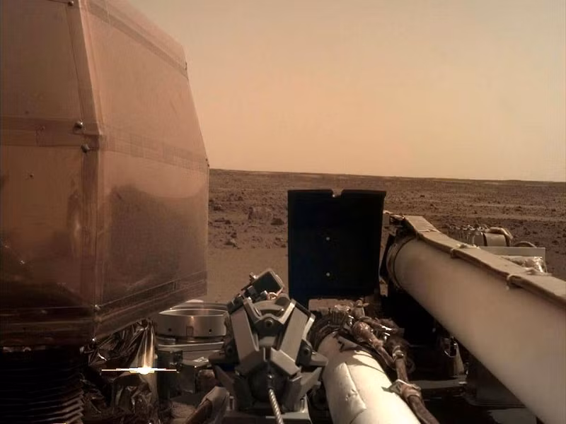 Nếu dấu hiệu về hoạt động núi lửa mà InSight phát hiện được xác thực thì nghĩa là có sự sống trong các hồ ngầm Sao Hỏa về mặt lý thuyết, ngay trong hiện tại.