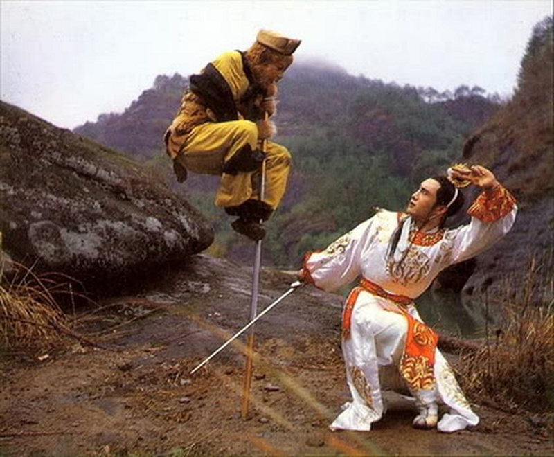 Bạch Long Mã gọi những đồ đệ khác của Đường Tăng là sư huynh còn bản thân lùi về cuối cùng. Nó không chỉ khiến các sư huynh vui mừng mà bản thân cũng thản nhiên tiếp nhận. Bạch Long Mã cũng không buồn bực và lay động trước tư cách và sự từng trải của bản thân.