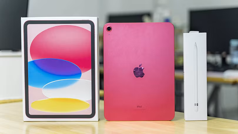 Ngoài ra băng thông bộ nhớ hợp nhất cũng cải thiện 50% so với thế hệ trước. Thế hệ iPad Pro mới vẫn có dung lượng bộ nhớ hợp nhất tối đa 16GB và bộ nhớ lưu trữ từ 128GB tới 2TB.