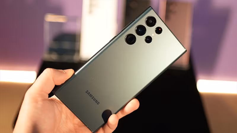 Mặc dù chưa được xác nhận thông tin chính thức, nhưng cấu hình của Galaxy S23 Ultra đã xuất hiện nhiều trên Geekbench Benchmark với bộ vi xử lý Snapdragon 8 Gen 2.