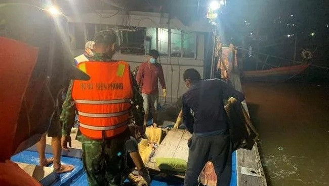 Nghe An: Tim thay thi the hai ngu dan mat tich khi di cau muc